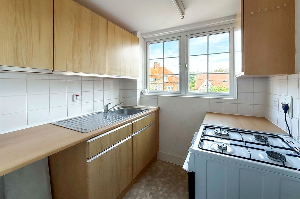 Property photo 3 of 8 Picture No. 21