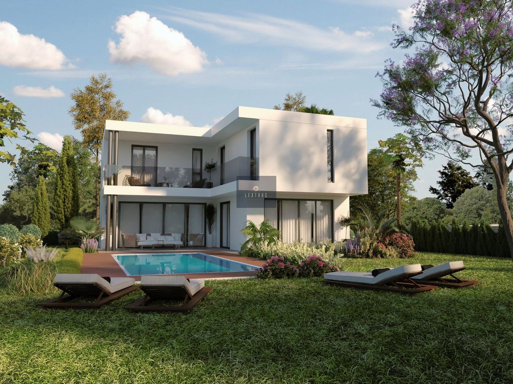 Property photo 3 of 32