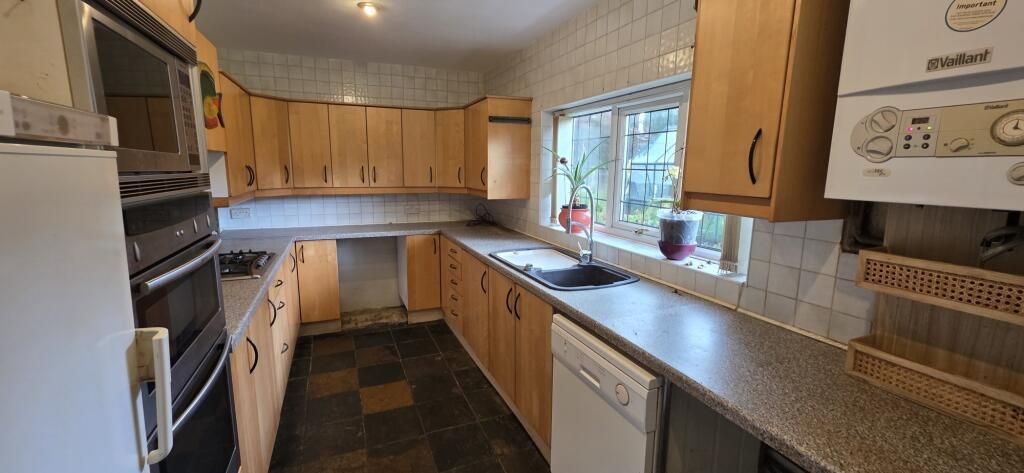 Property photo 2 of 19 B2B17A99Cefbcd91347711c51Cb364F0.Jpeg