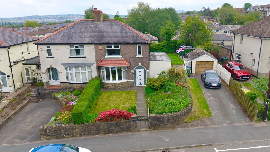 Property photo 1 of 37