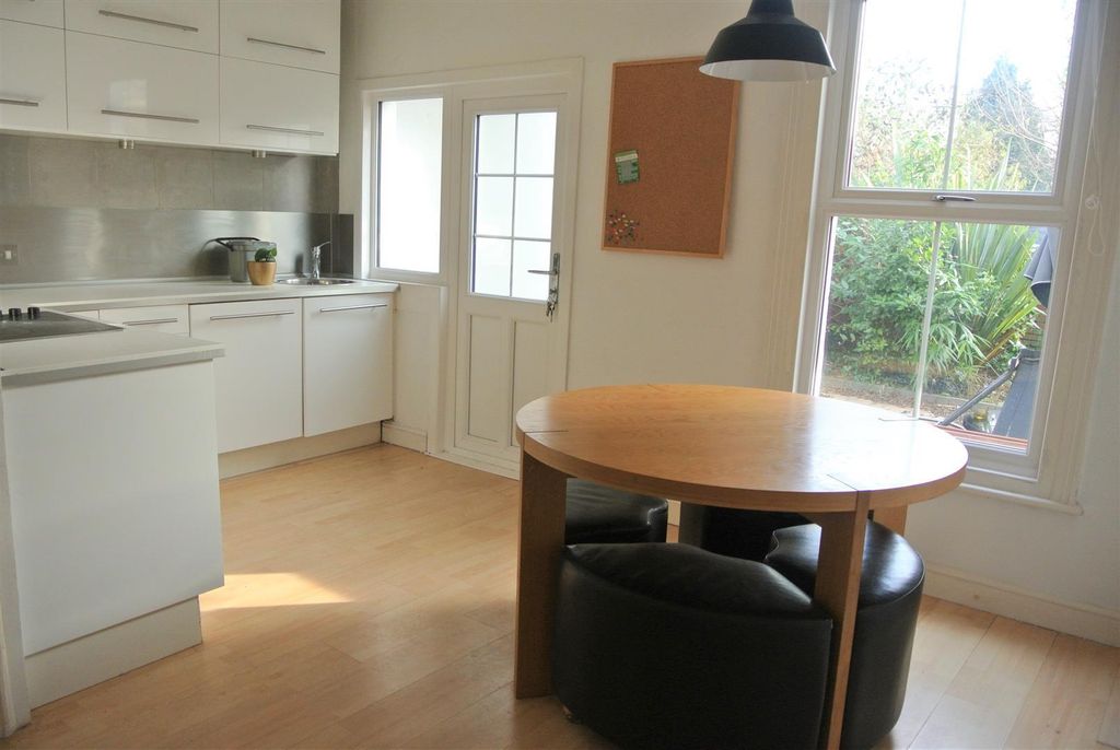 Property photo 2 of 8 Kitchen.Jpg