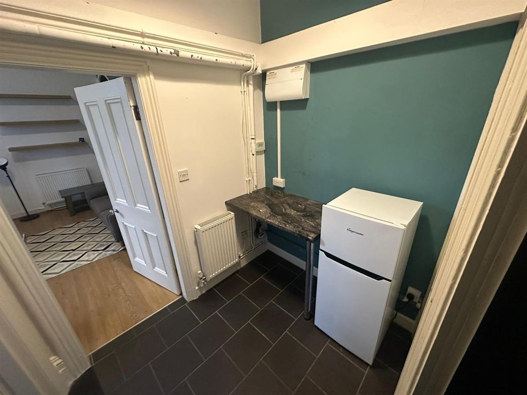 Property photo 1 of 7 8Aa89089-0F50-4701-9Cbf-631c2984ba8E.Jpg