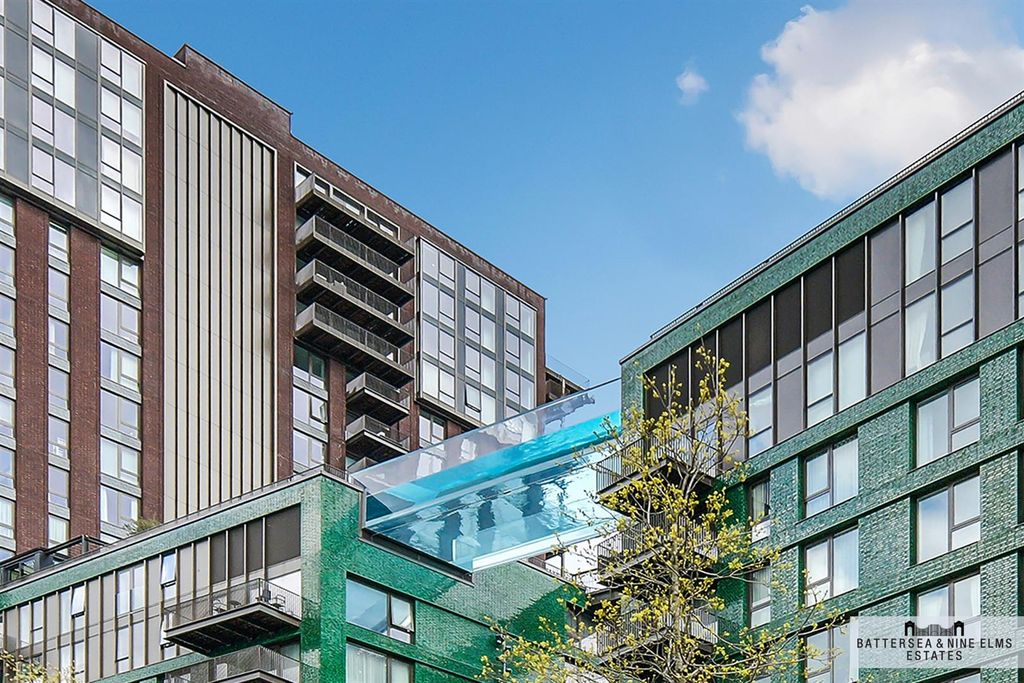 Property photo 3 of 25