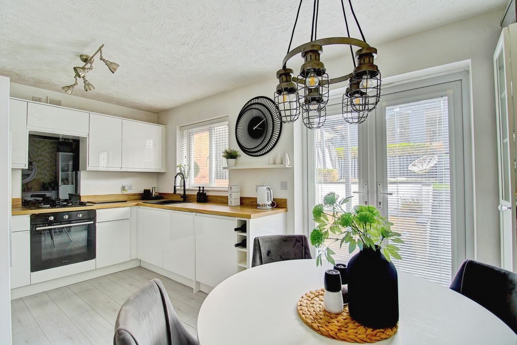 Property photo 2 of 25 Kitchen With Dining