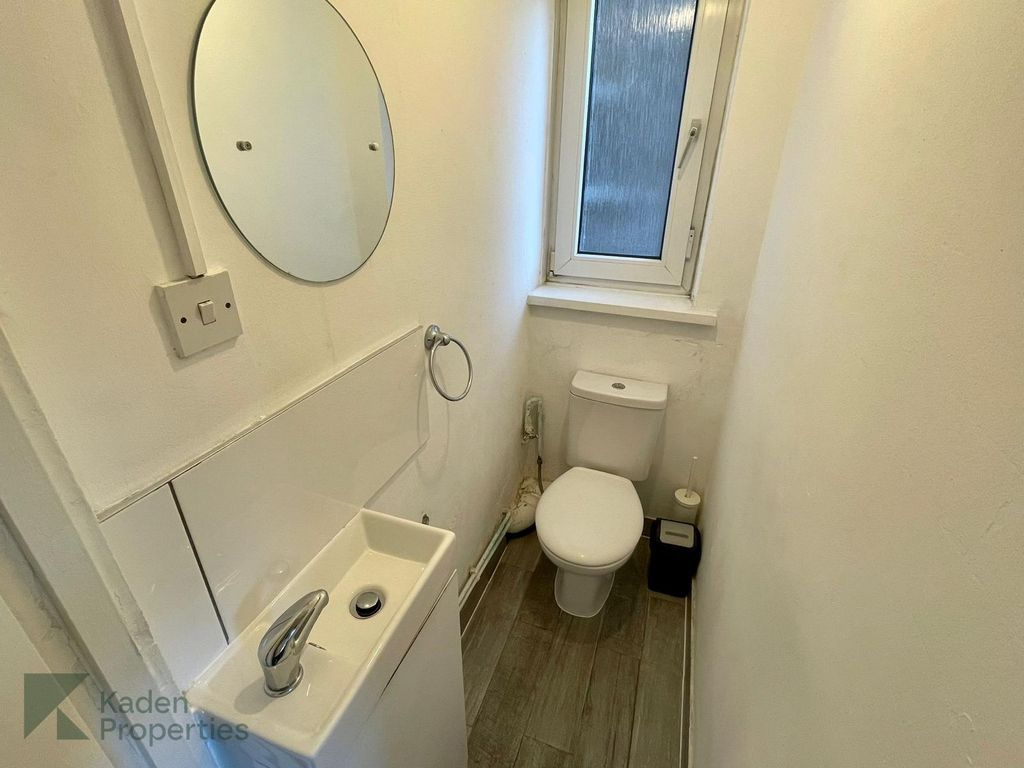 Property photo 3 of 21