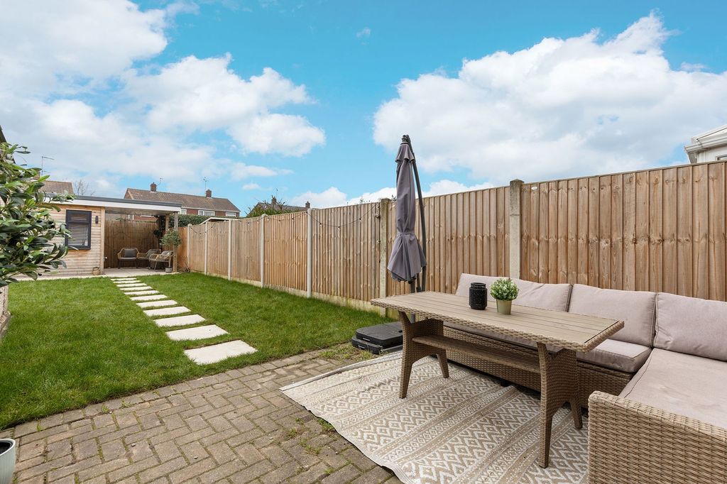 Property photo 3 of 23