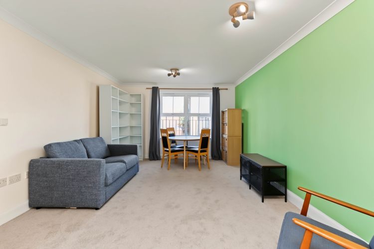 Property photo 2 of 10 340106