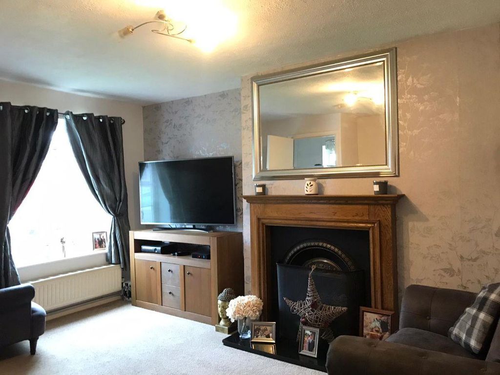 Property photo 3 of 28