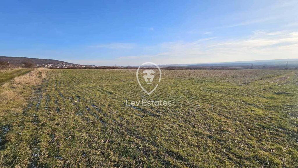 Property photo 2 of 6