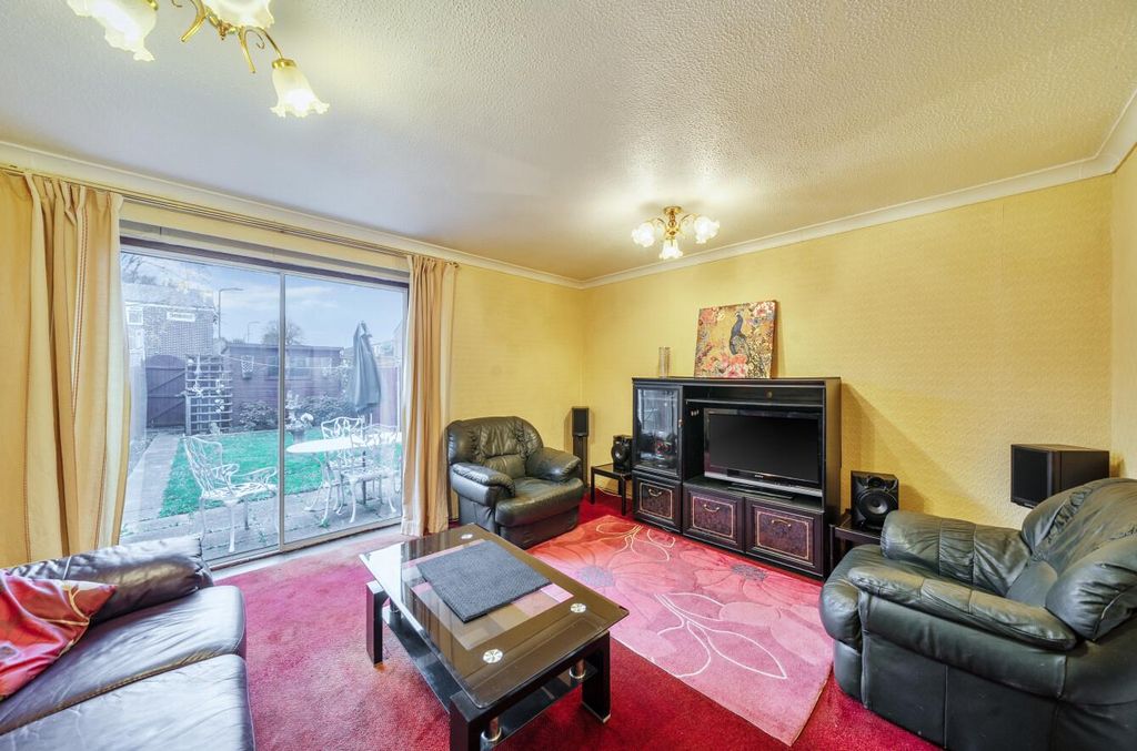 Property photo 3 of 14 1375783-7-6908Ef5Ccb408.Jpg