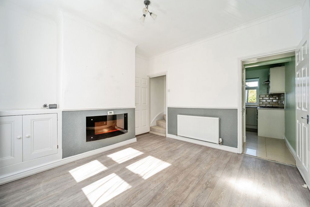 Property photo 2 of 11 Living Room