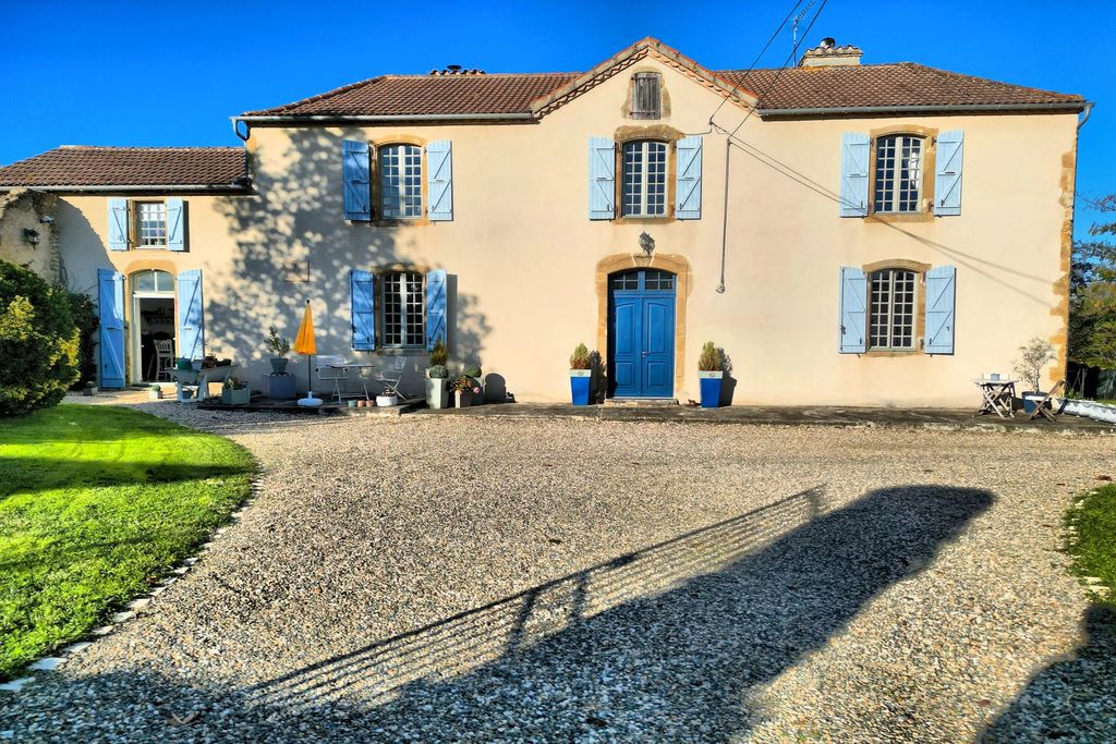 Property photo 1 of 41