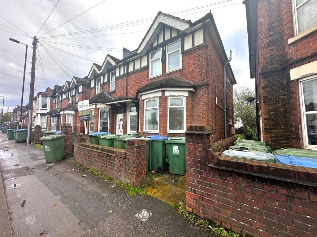 Property photo 1 of 9 Picture No. 14