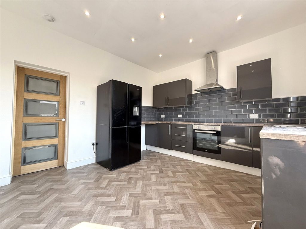 Property photo 2 of 13 Picture No. 03