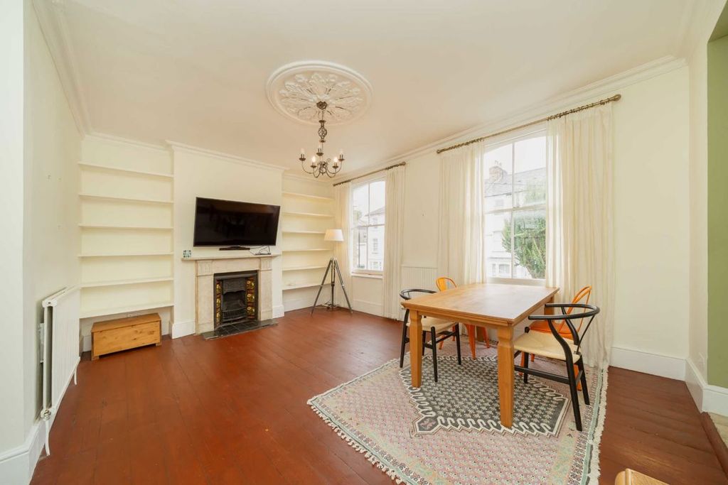 Property photo 2 of 6