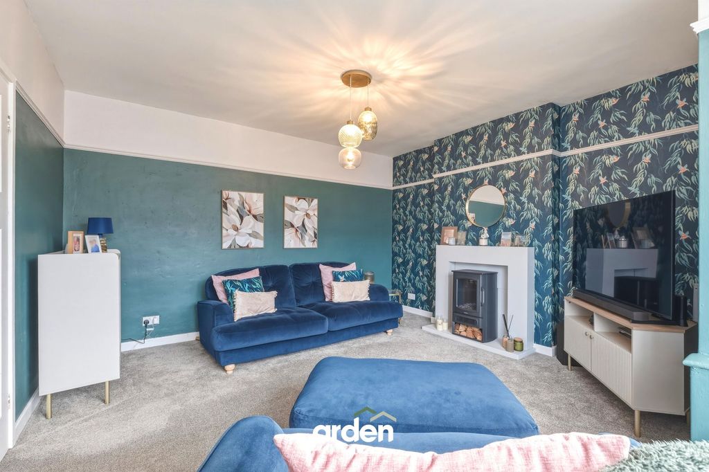 Property photo 3 of 20