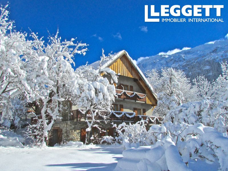 Property photo 1 of 10