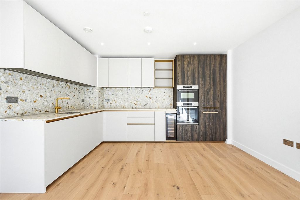 Property photo 3 of 17 Picture No. 17