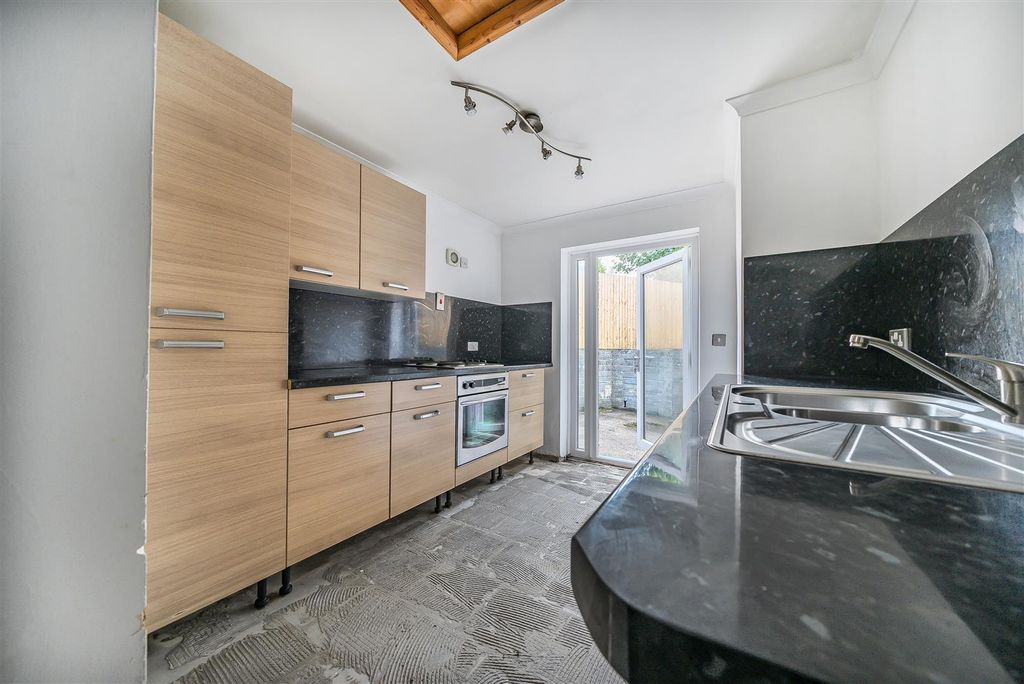 Property photo 2 of 25 1331728-15-6894cd5Fdc133.Jpg