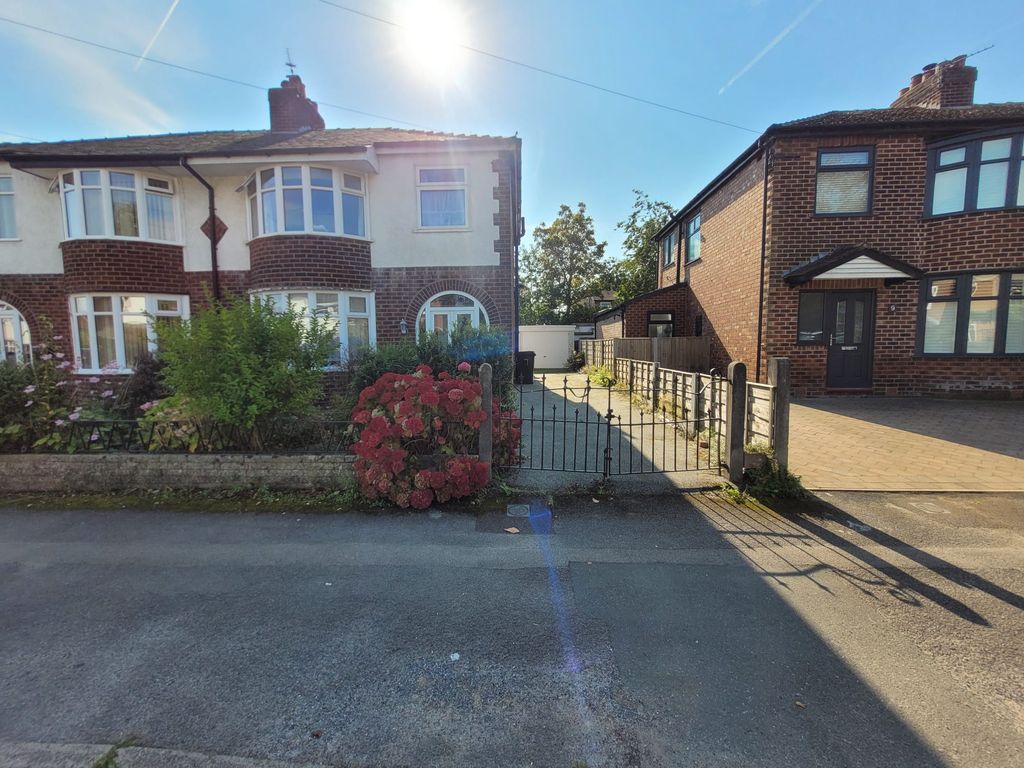 Property photo 1 of 5
