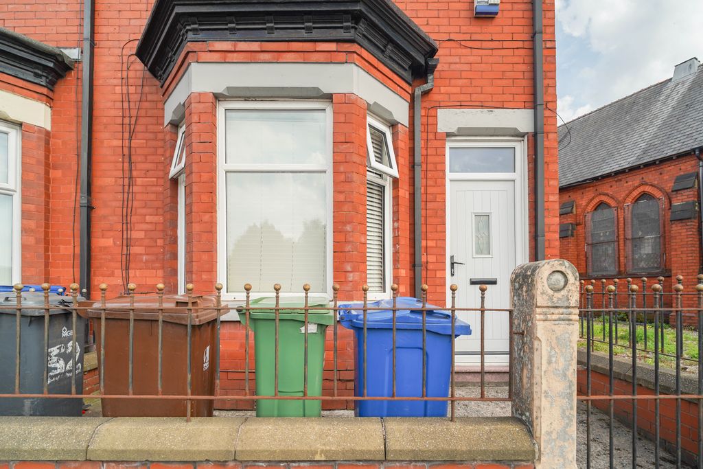 Property photo 1 of 16