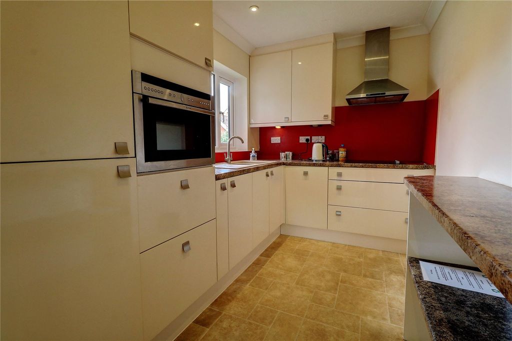 Property photo 2 of 12 Picture No. 06