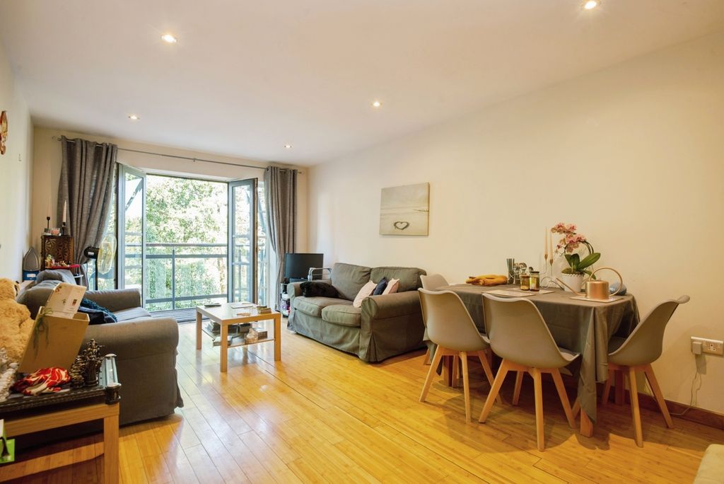 Property photo 1 of 12 Living/Dining Area