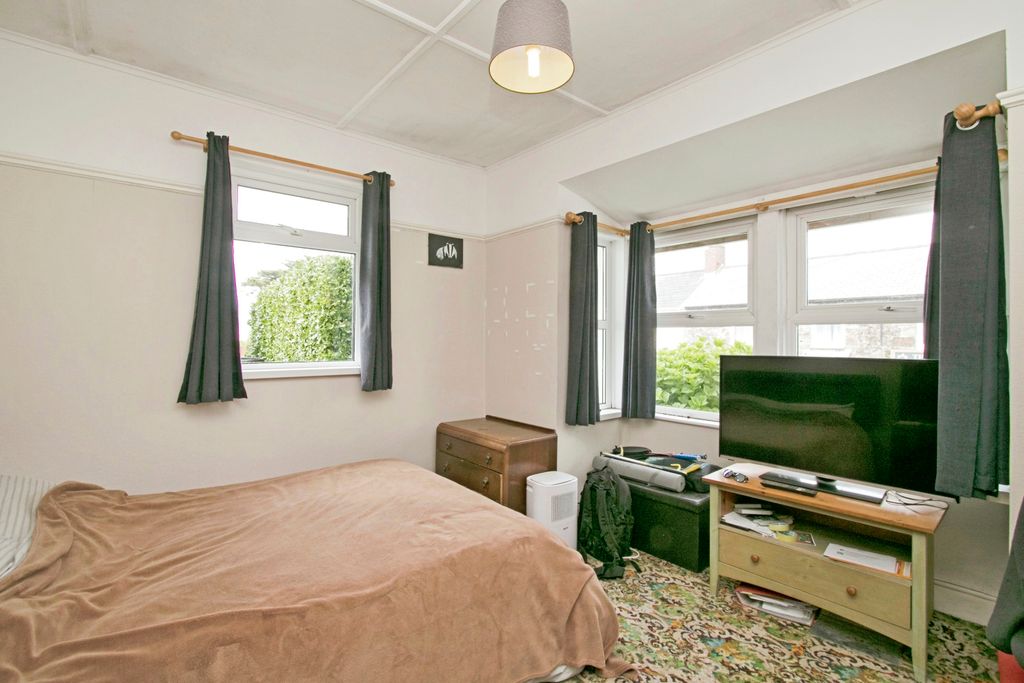 Property photo 2 of 16 Bedroom One