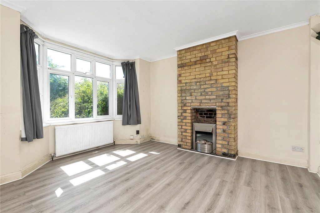 Property photo 2 of 15 Picture No. 03