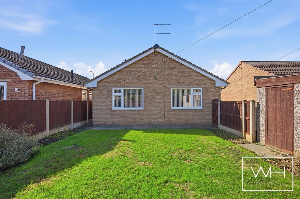Property photo 2 of 17 83 Brecks Lane, Kirk Sandall 16