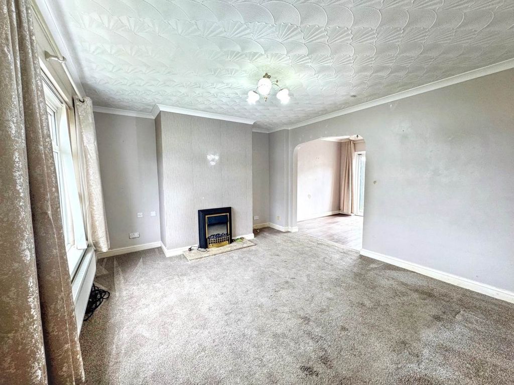 Property photo 3 of 13 Living Room