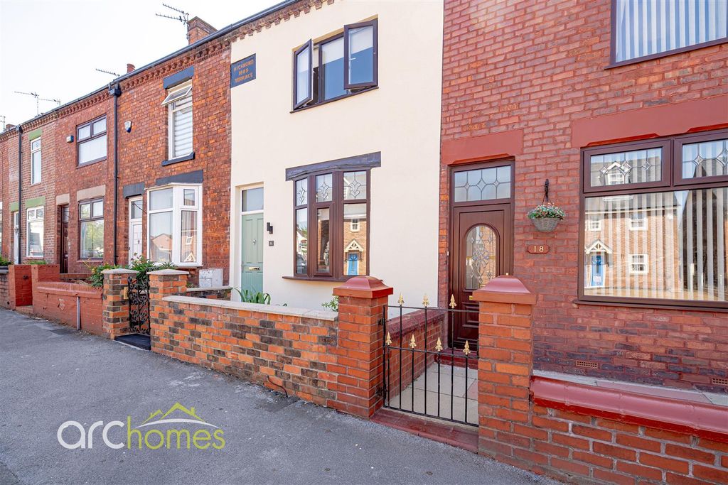 Property photo 1 of 20 Leigh-20.Jpg