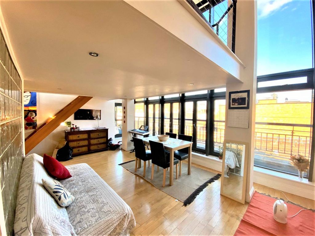 Property photo 3 of 15 Gallery