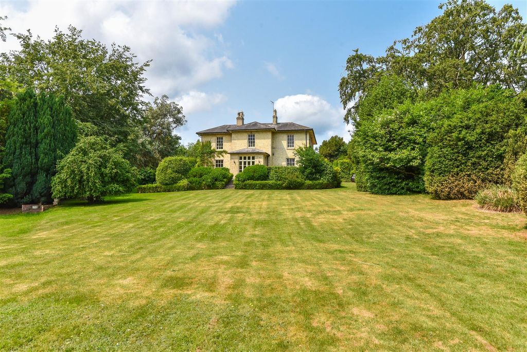 Property photo 2 of 44