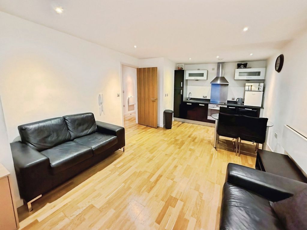 Property photo 2 of 12 Picture No. 23