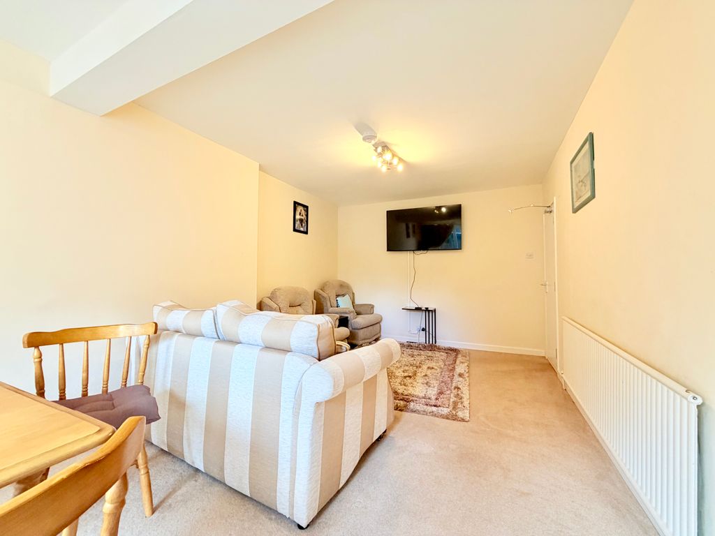 Property photo 2 of 14 Image