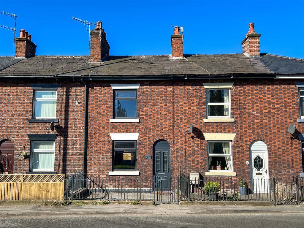 Property photo 1 of 19 Frontage