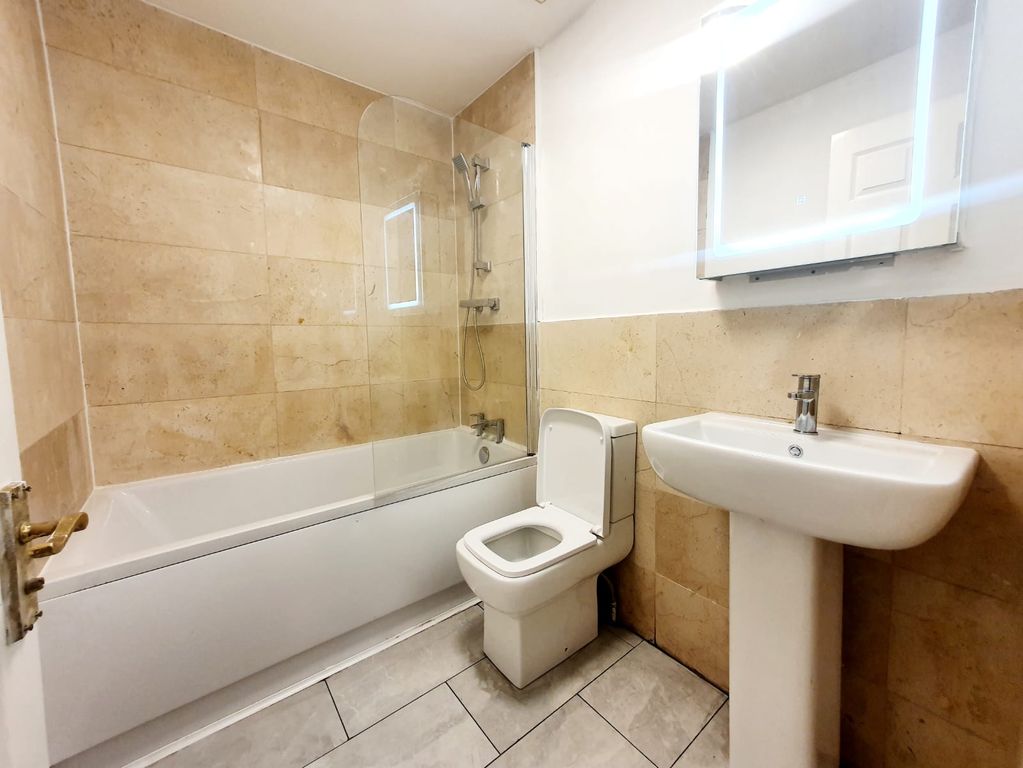 Property photo 3 of 4