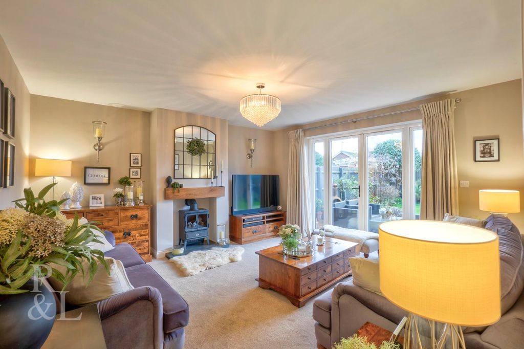 Property photo 3 of 35 2B Mount Road (28).Jpg