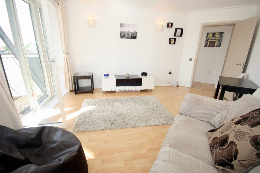 Property photo 3 of 22