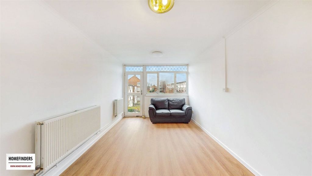 Property photo 2 of 11 Picture No. 05