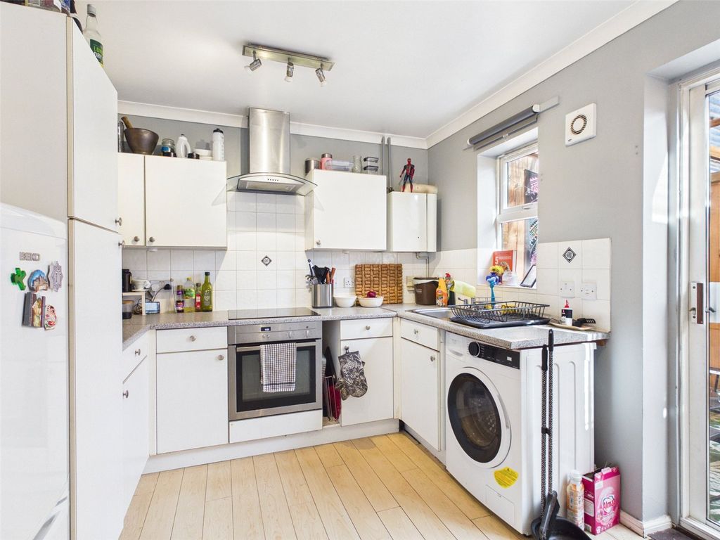 Property photo 3 of 10 Picture No. 04
