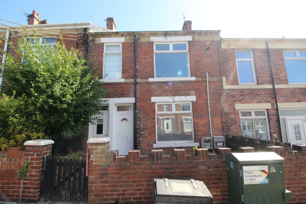 Property photo 1 of 8 Main Photo