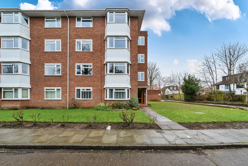 Property photo 1 of 12 Exterior