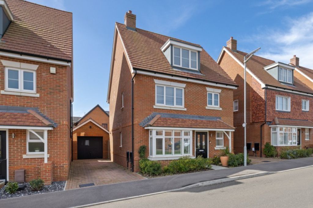 Property photo 1 of 21 Photo 20