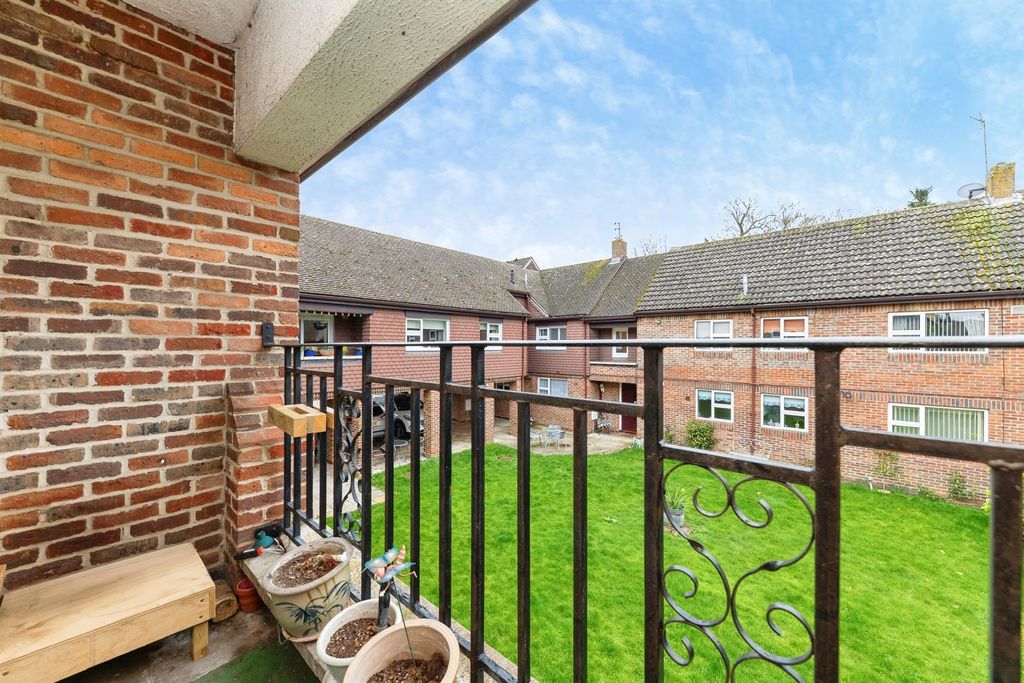 Additional image 17 of 2 bed flat for saleRiddell Gardens, Baldock SG7