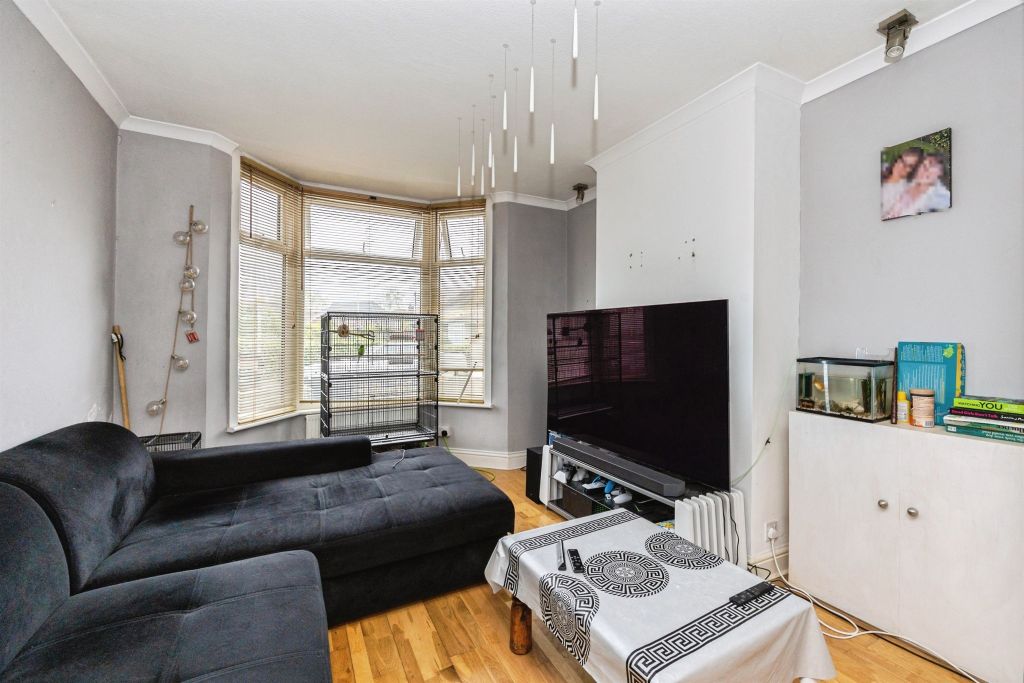 Property photo 3 of 13