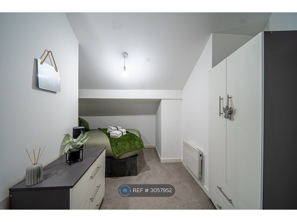 Property photo 2 of 29