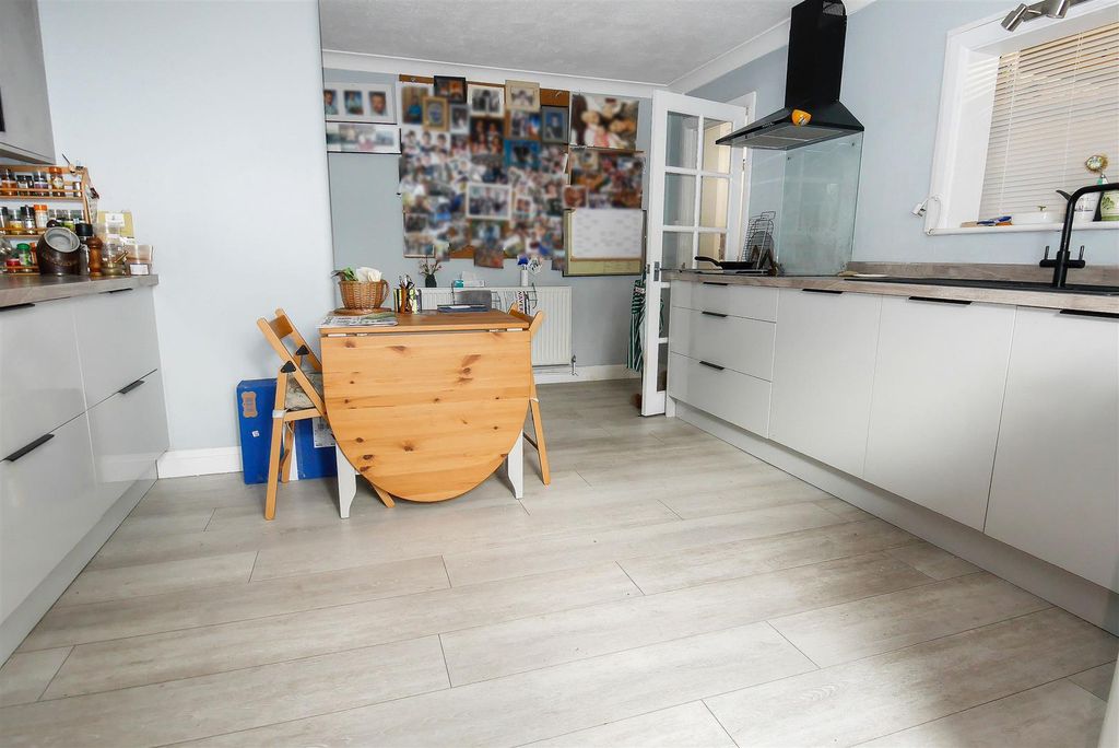 Additional image 4 of 2 bed maisonette for saleSouth Terrace, Littlehampton BN17