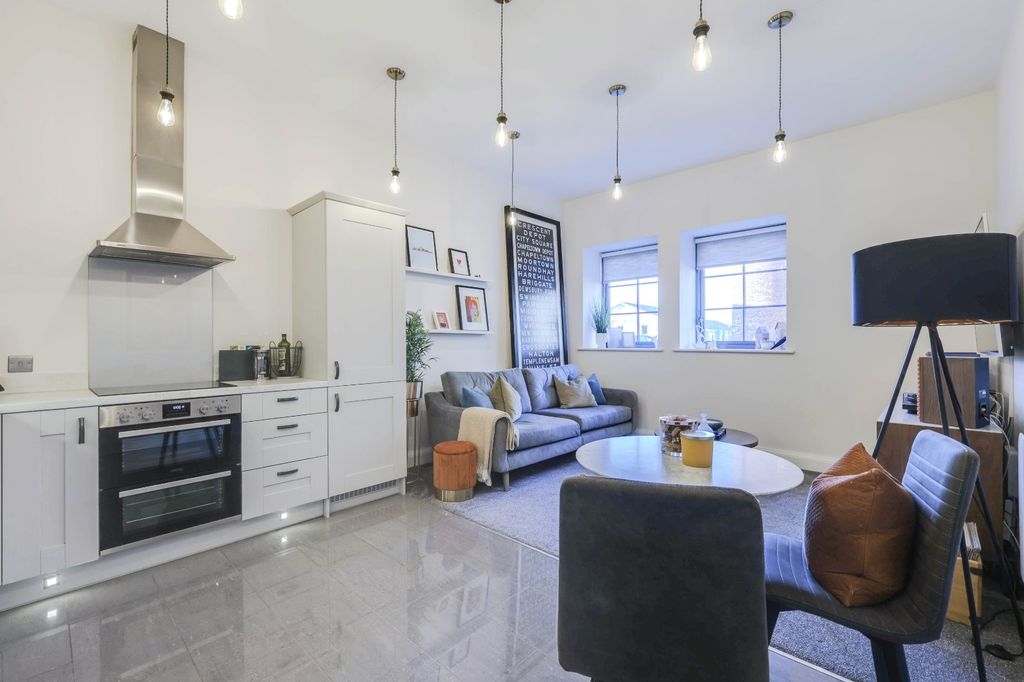 Property photo 2 of 10 Picture No. 04